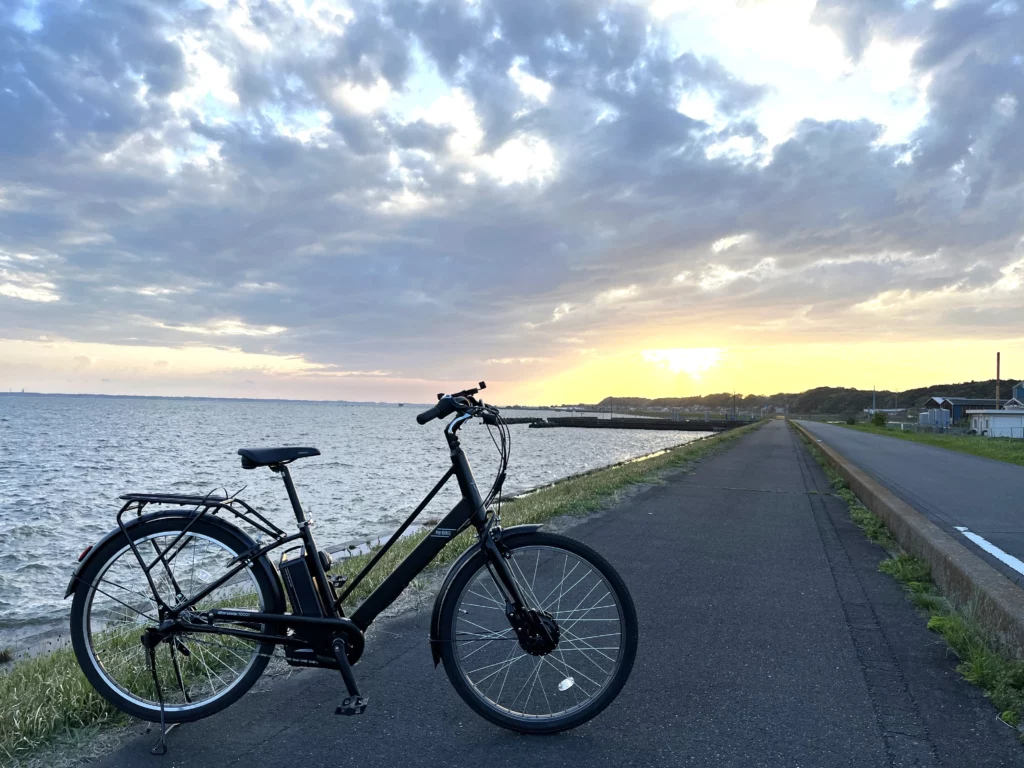 サイクリングロードとリバイク